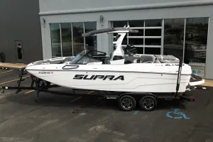 2023-supra-sl-143142-image3.webp