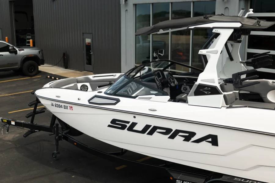 2023-supra-sl-143142-image4.webp
