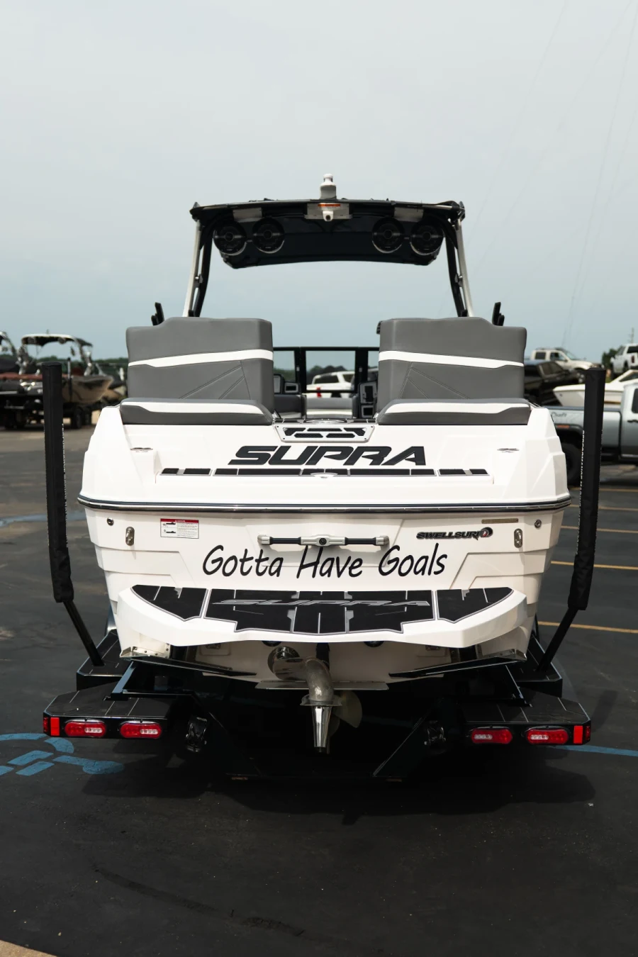 2023-supra-sl-143142-image7.webp