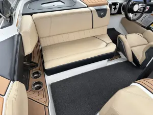 2019-nautique-ski-nautique-143144-image2.webp