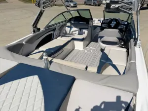 2009-mastercraft-x15-143150-image1.webp