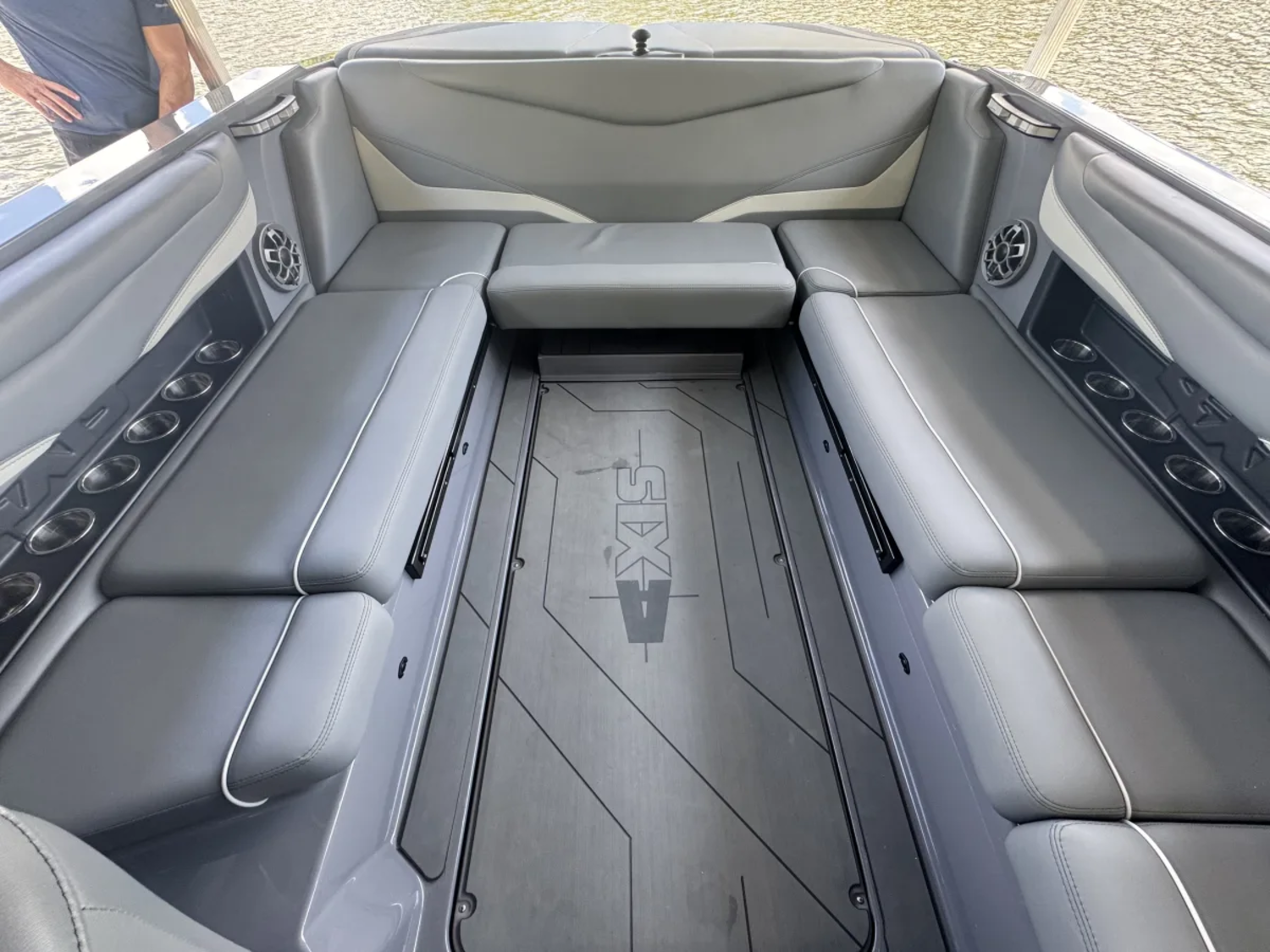 2021 Axis T23