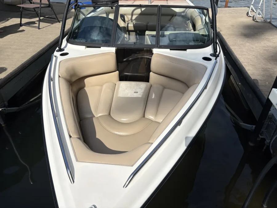 2000-malibu-wakesetter-143162-image1.webp
