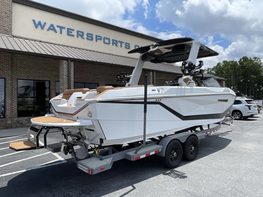 2027-nautique-g25-143168-image15