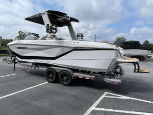 2027-nautique-g25-143168-image18