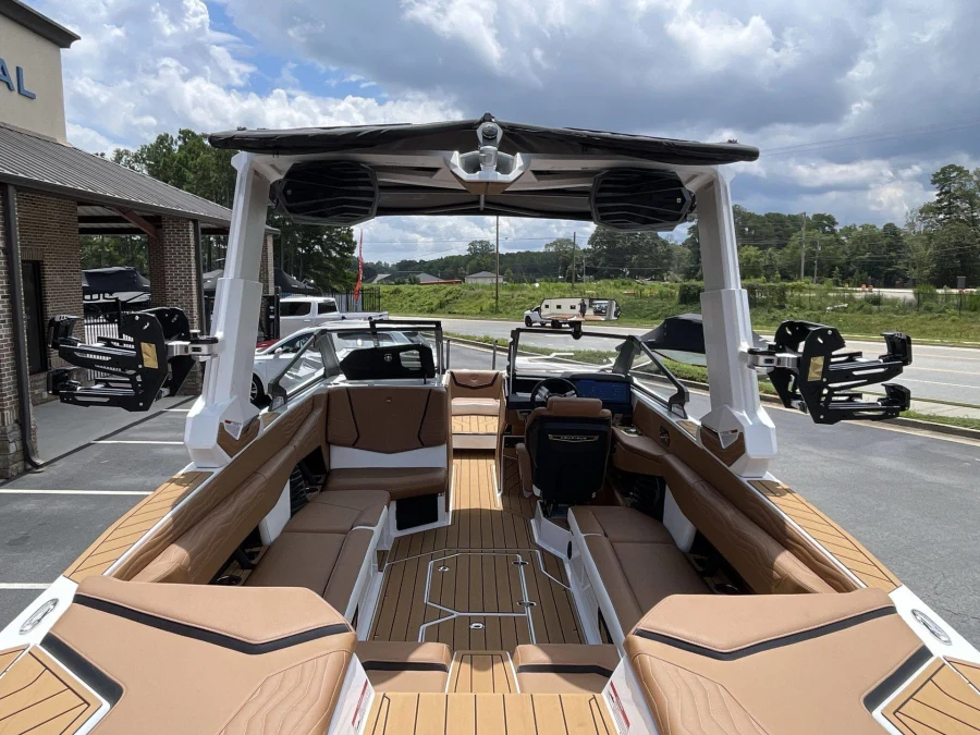 2027-nautique-g25-143168-image19