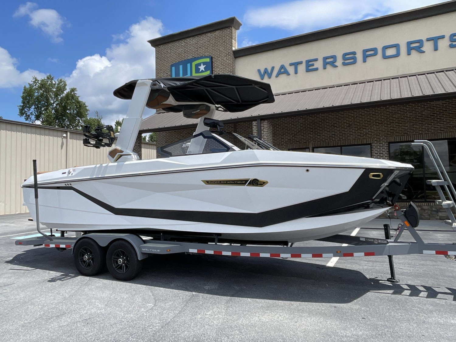 2027 Nautique G25