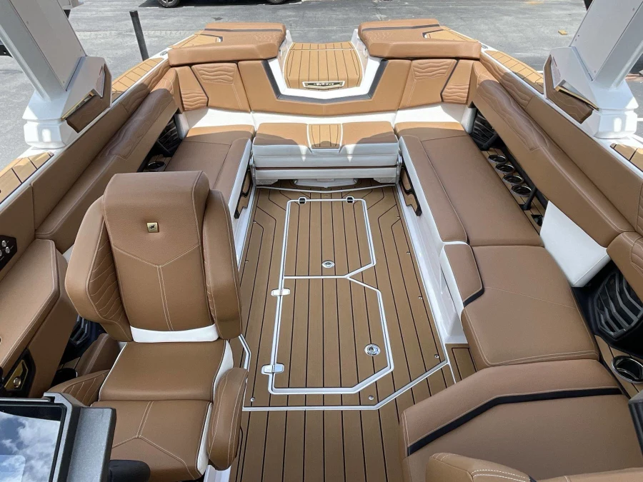 2027-nautique-g25-143168-image25