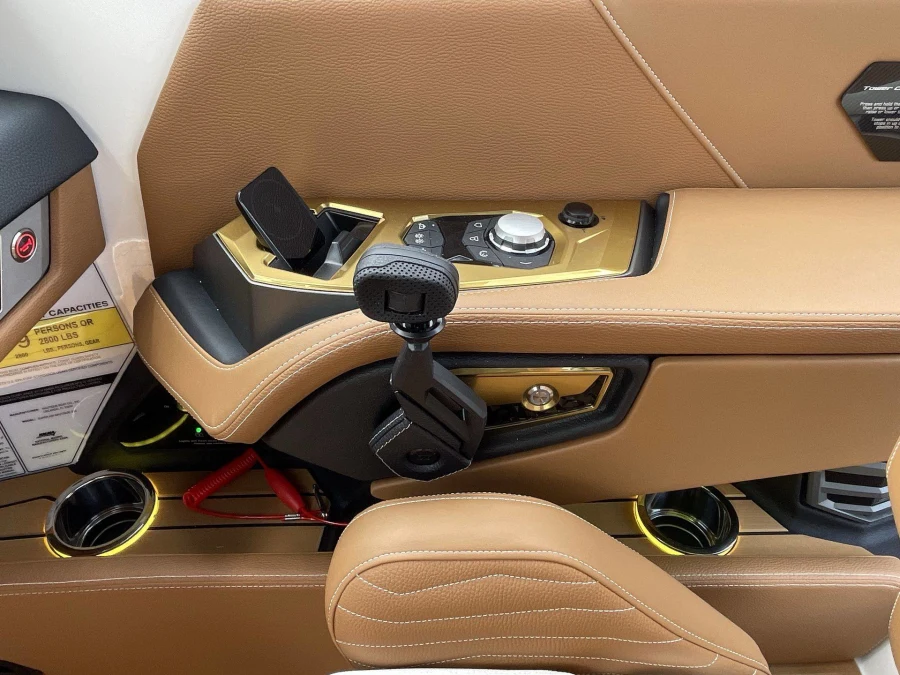 2027-nautique-g25-143168-image26
