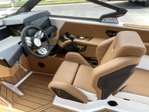 2027-nautique-g25-143168-image30