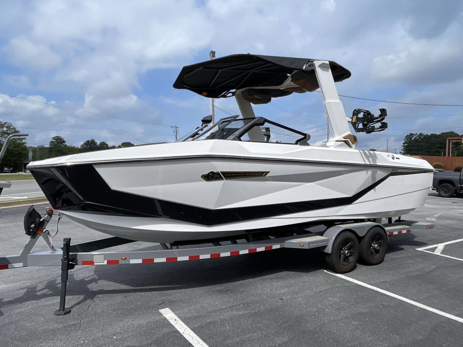 2027 Nautique G25