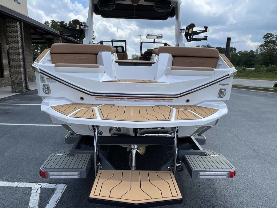 2027-nautique-g25-143168-image8