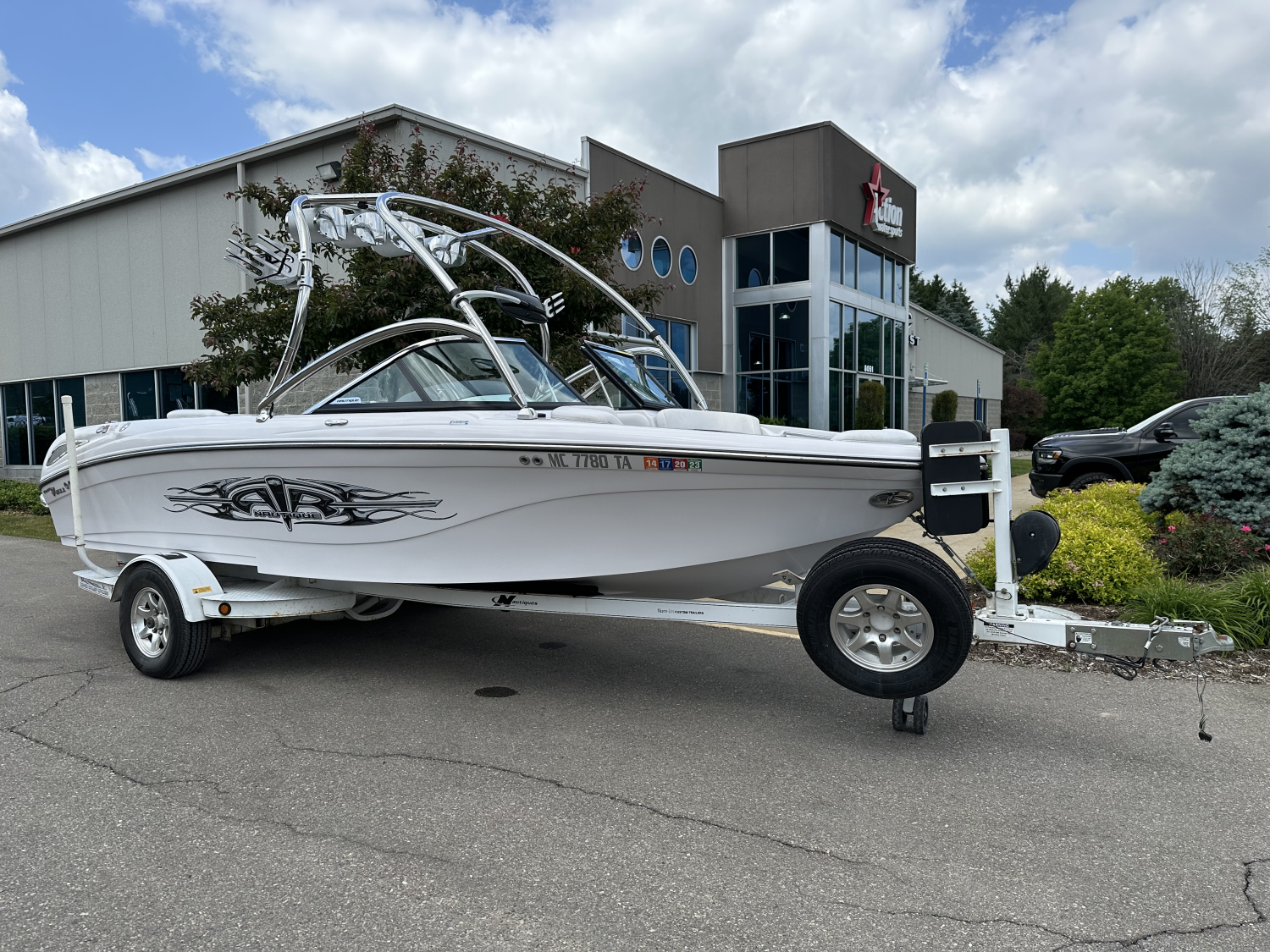 2008 Correct Craft Air Nautique SV-211
