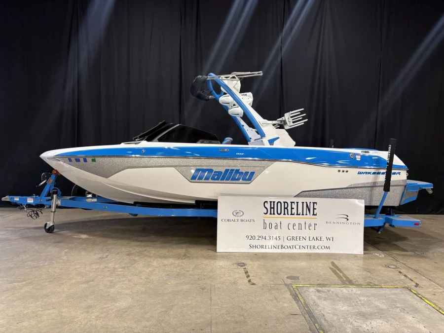 2022-malibu-wakesetter-23-lsv-143176-image1