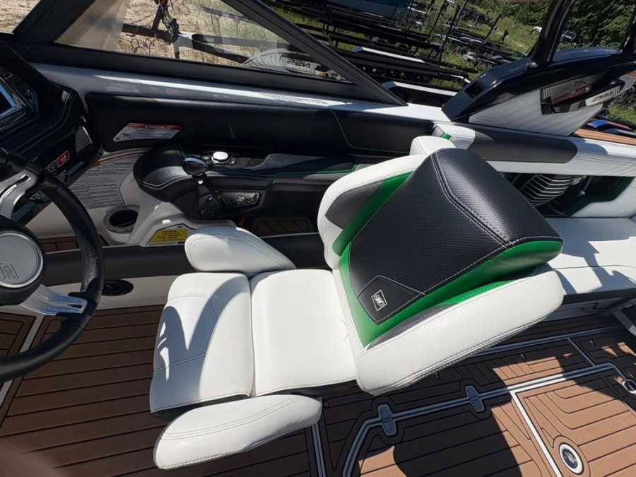 2016-nautique-g25-143178-image18