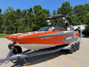 2021-malibu-wakesetter-24-mxz-143179-image1
