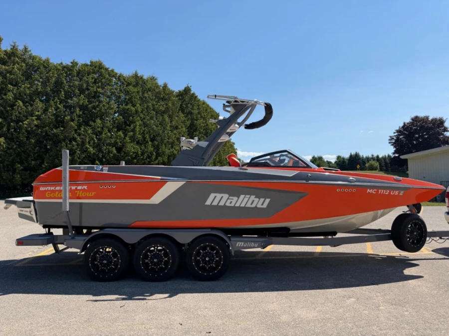 2021-malibu-wakesetter-24-mxz-143179-image8