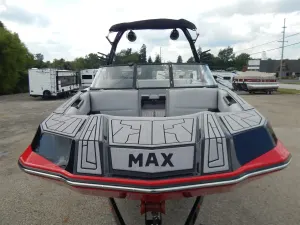 2023-moomba-max-143189-image8.webp