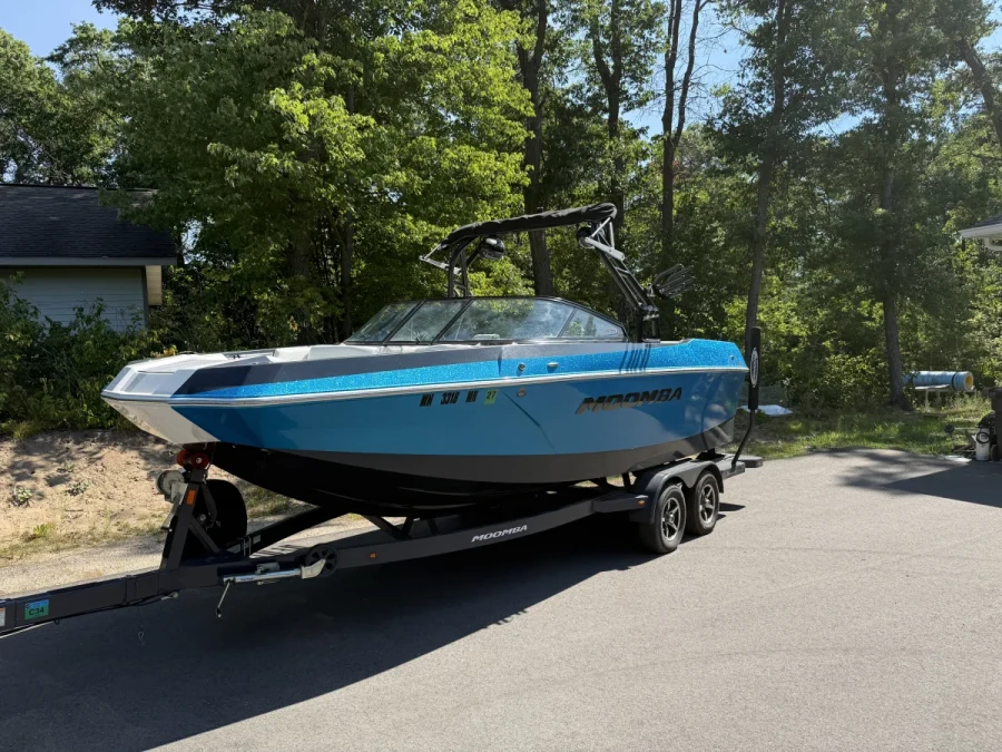 2018-moomba-max-143196-image1.webp
