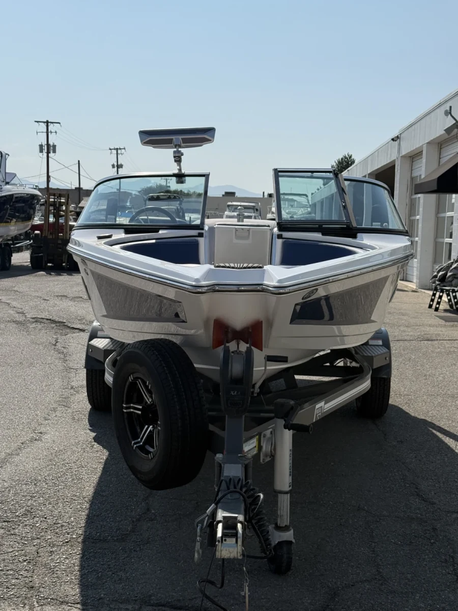 2020-mastercraft-prostar-143221-image4.webp