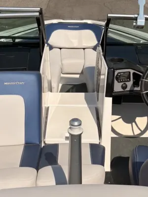 2020-mastercraft-prostar-143221-image8_220042.webp