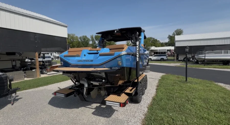 2025-nautique-g23-143262-image6_232244.webp