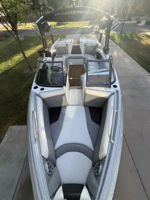2018-tige-r23-143276-image9.webp