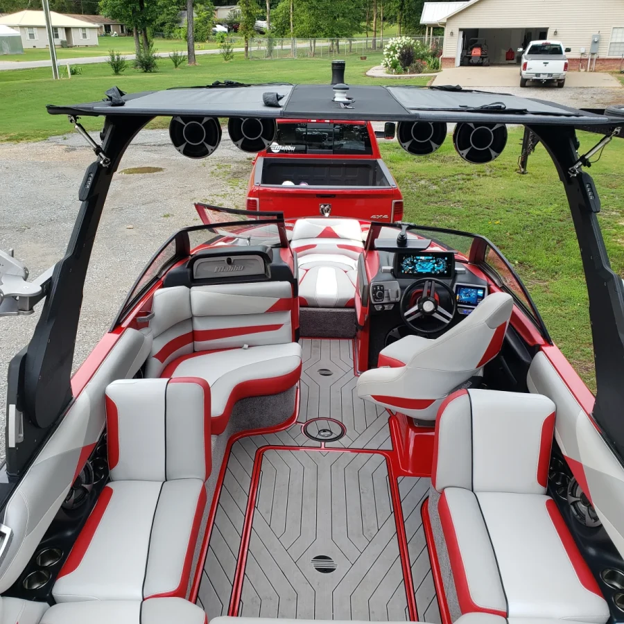 2017-malibu-wakesetter-23-lsv-143291-image1.webp