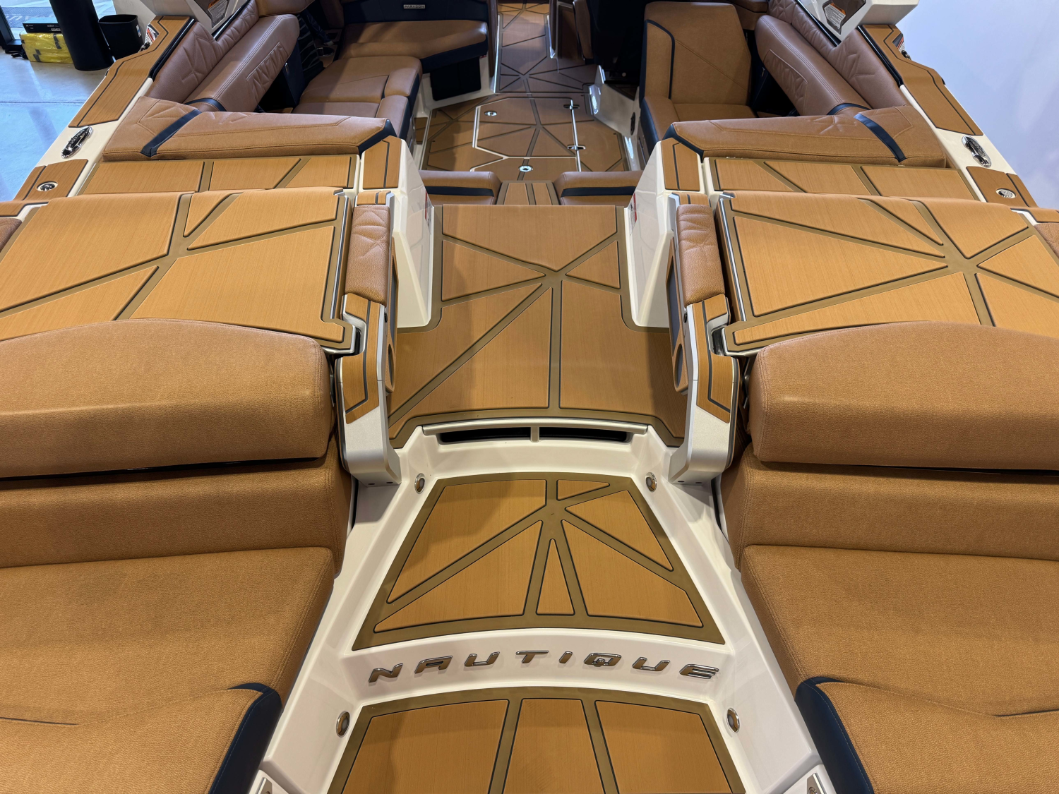 2027 Nautique Super Air Nautique G23 Paragon