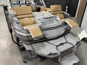 2023-mastercraft-x24-144865-image6