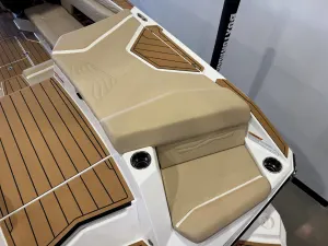 2027-nautique-g25-144868-image11