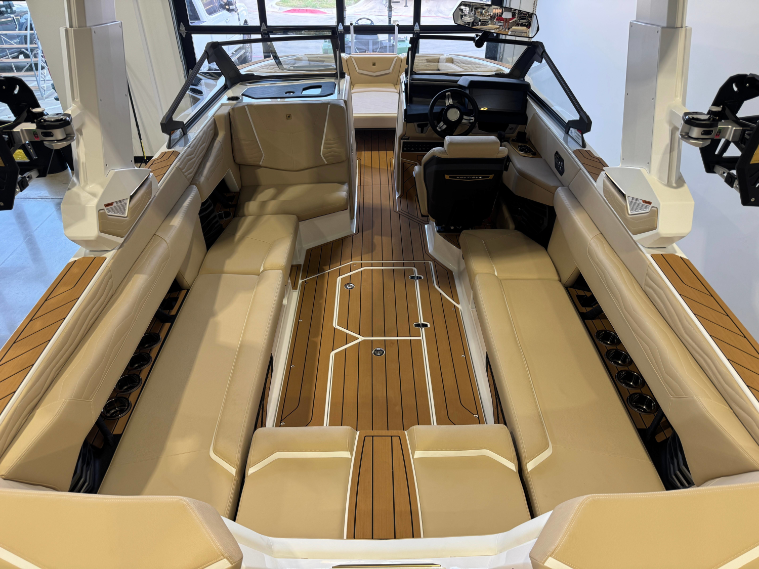 2027 Nautique Super Air Nautique G25