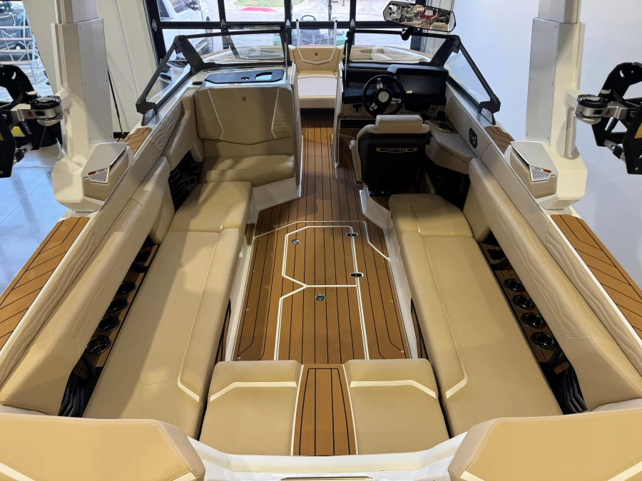 2027-nautique-g25-144868-image13