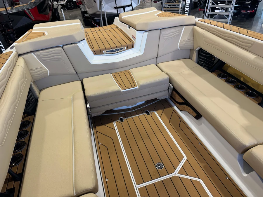 2027-nautique-g25-144868-image16