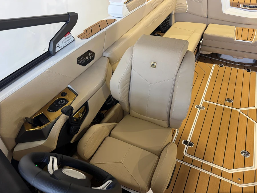 2027-nautique-g25-144868-image21
