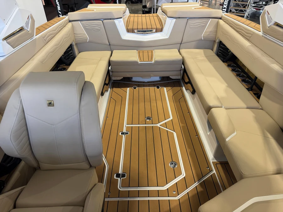 2027-nautique-g25-144868-image22