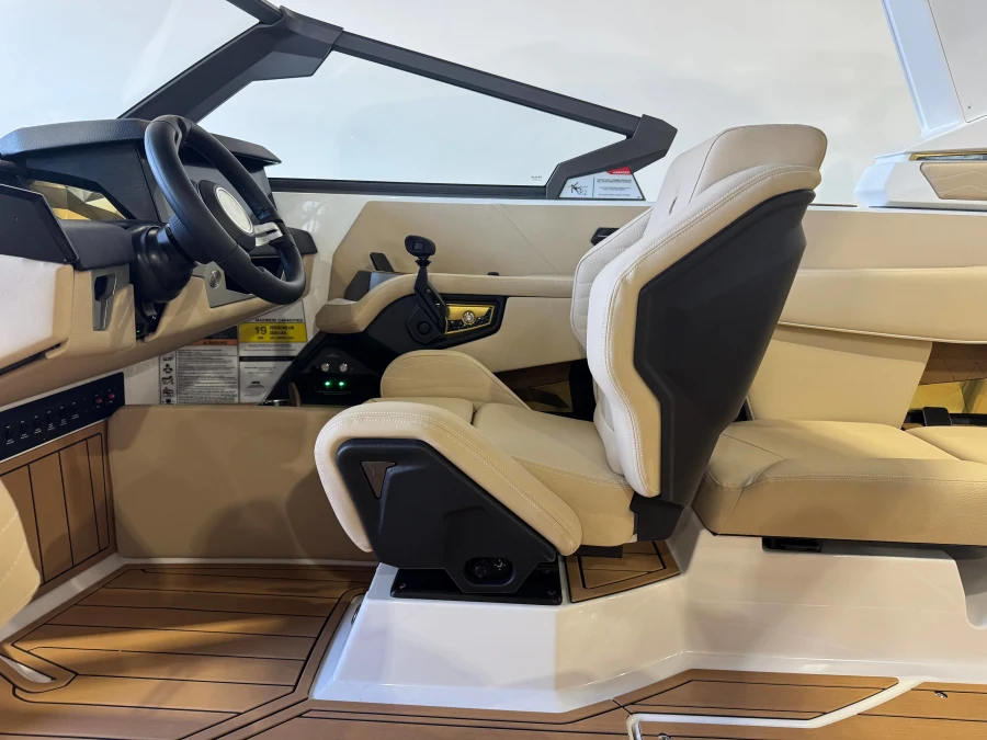 2027-nautique-g25-144868-image23