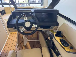 2027-nautique-g25-144868-image26