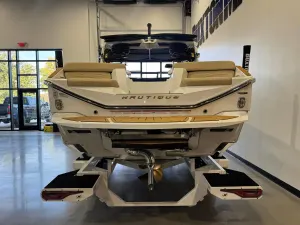 2027-nautique-g25-144868-image6