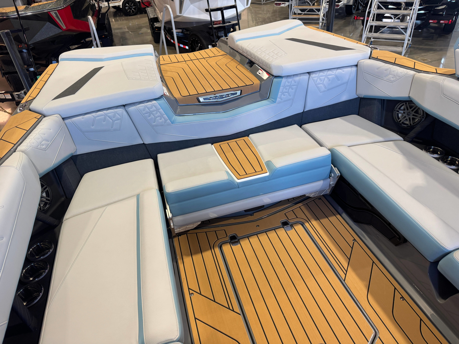 2027 Nautique Super Air Nautique S23