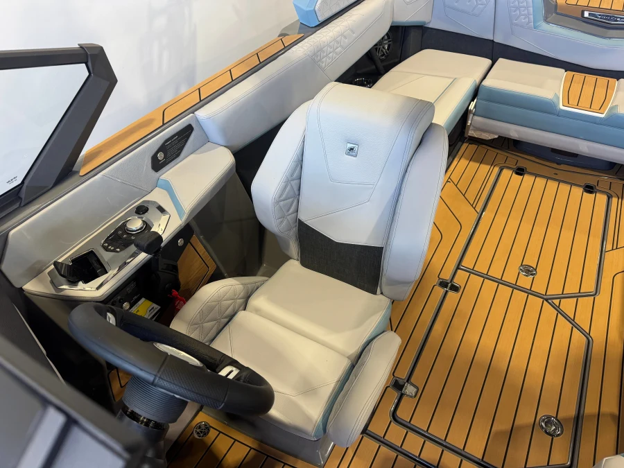 2027-nautique-s23-144869-image22