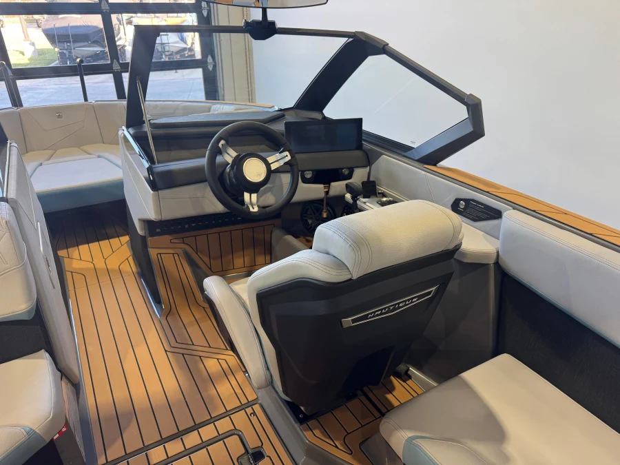 2027-nautique-s23-144869-image25