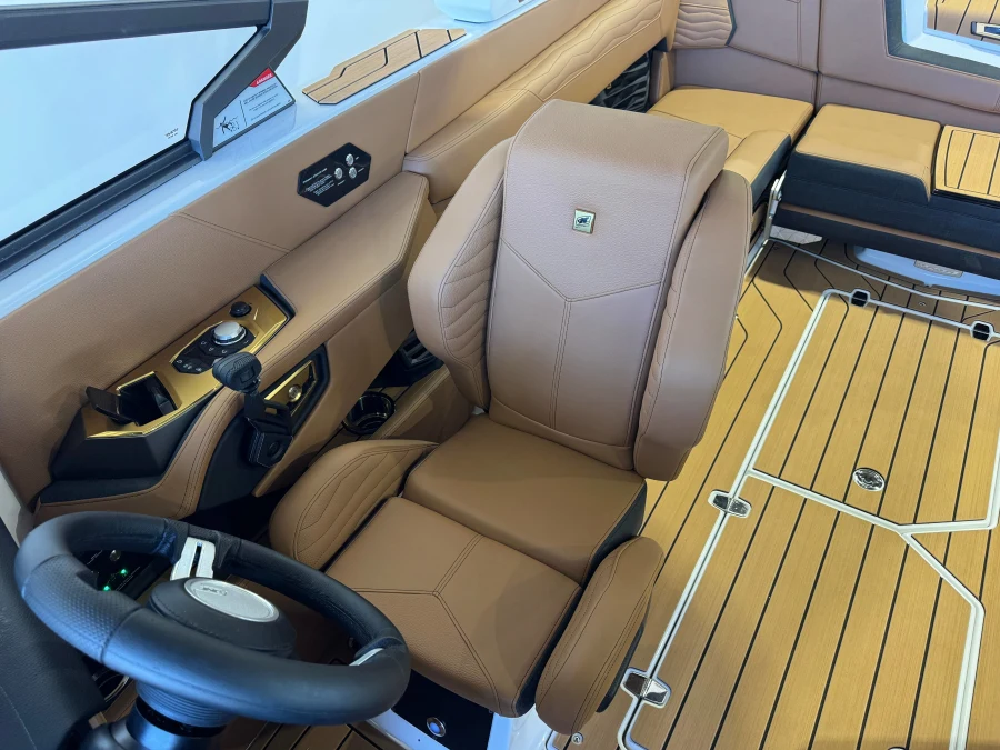 2027-nautique-g23-144870-image22