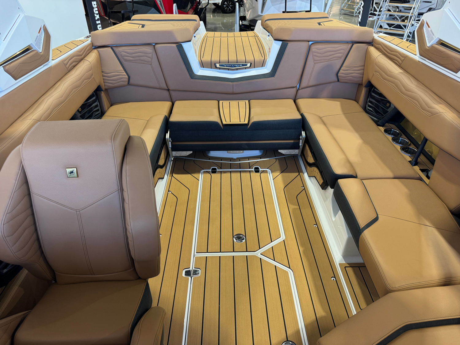 2027 Nautique Super Air Nautique G23