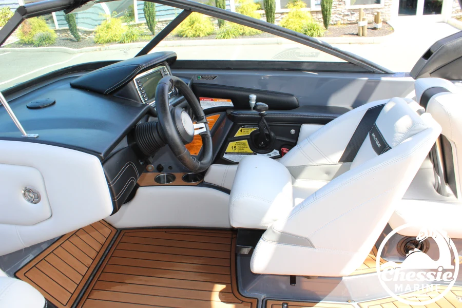 2015-nautique-super-air-nautique-230-144875-image15