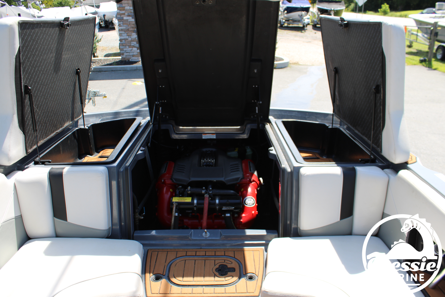 2015 Nautique Super Air 230