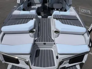 2027-mastercraft-x23-144879-image12