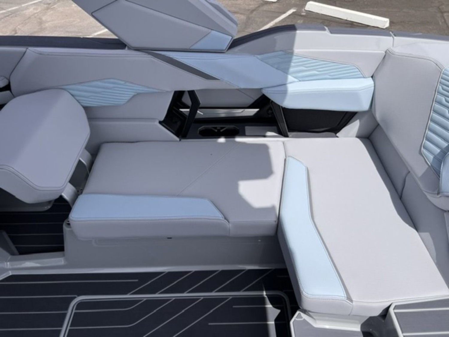 2027 Mastercraft X23
