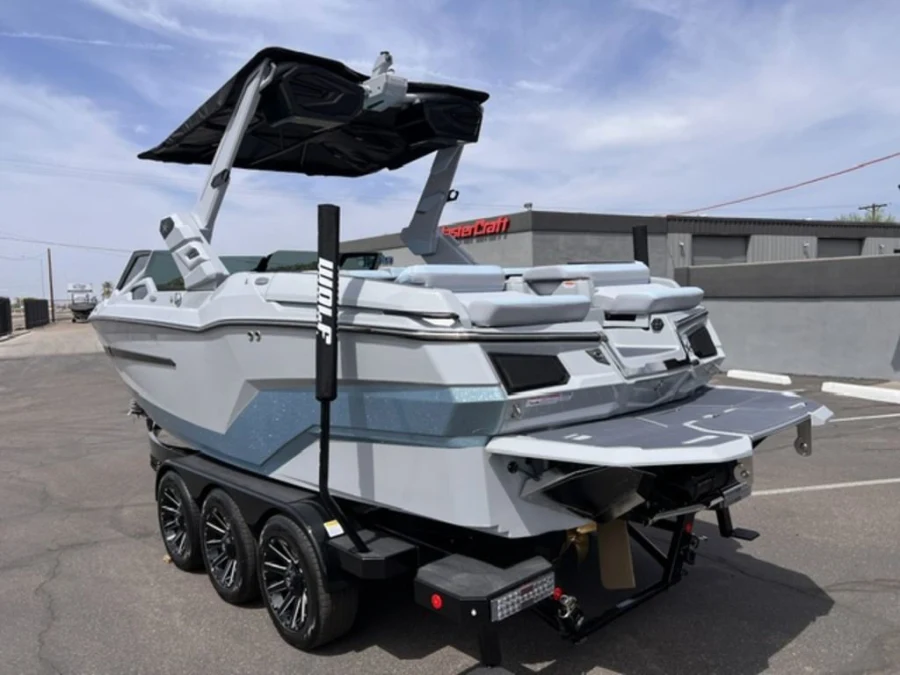 2027-mastercraft-x23-144879-image8