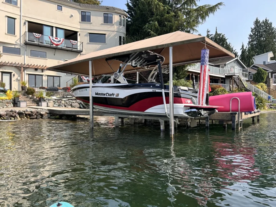 2022-mastercraft-xt22-144907-image1.webp